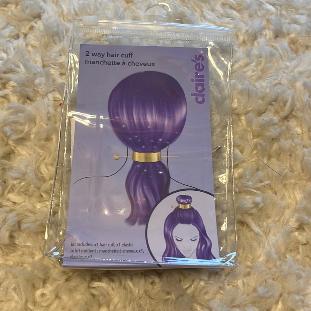 Woman’s Hair Accessory